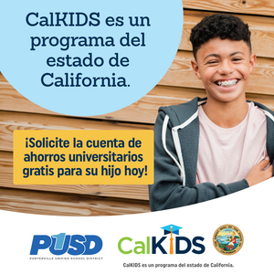 A young man with a cheerful expression, wearing a gray jacket, smiling in front of wooden panels. The text on the image reads "CalKIDS es un programa del estado de California. ¡Solicite la cuenta de ahorros universitarios gratis para su hijo hoy!"