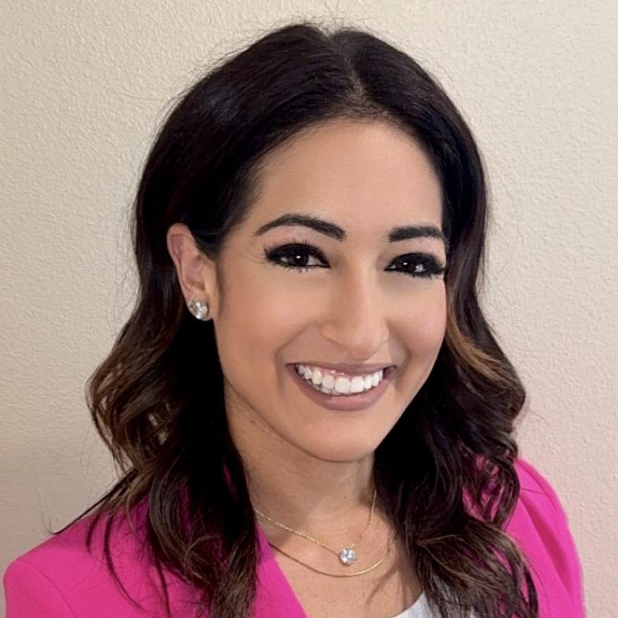 ClaudiaCadena's Profile Photo