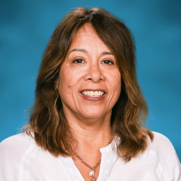 LynneMunet's Profile Photo