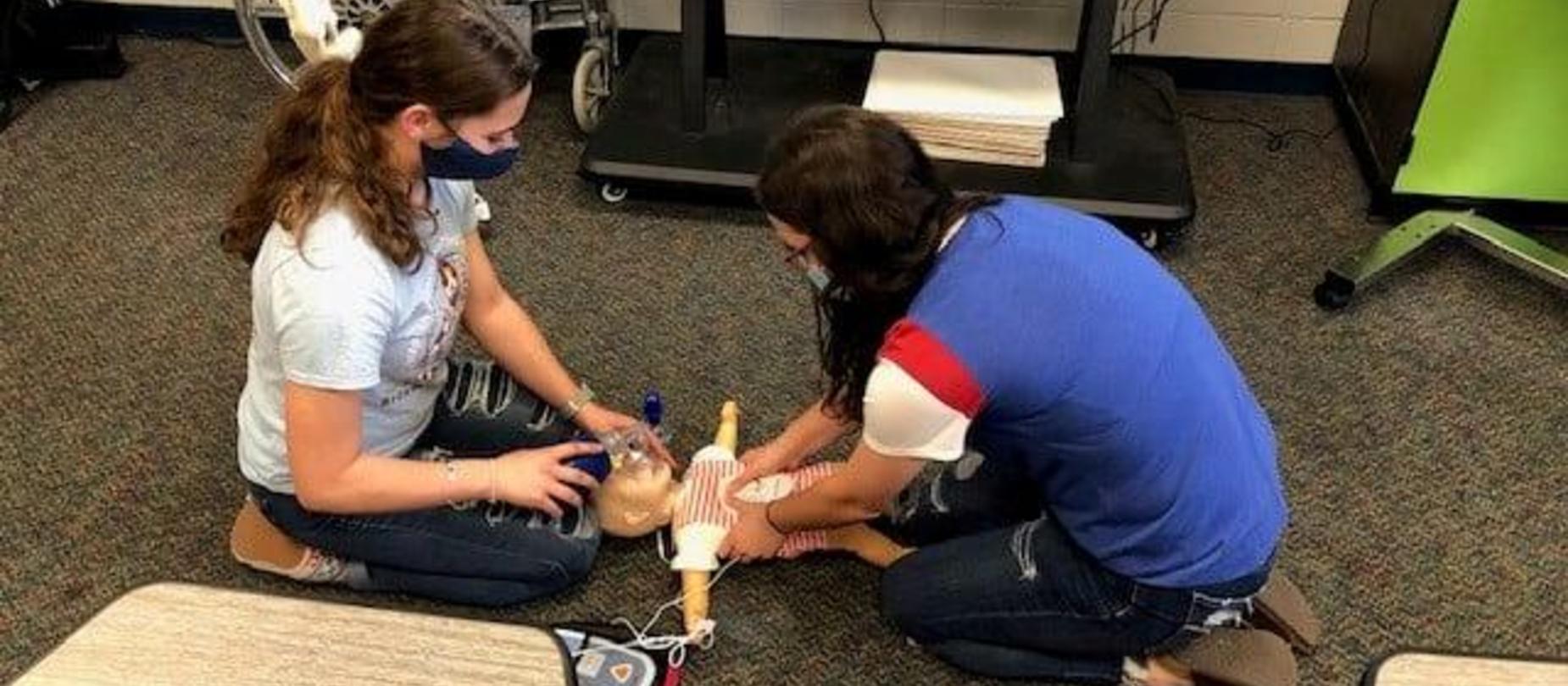 Health Science Students receiving their CPR Certifications