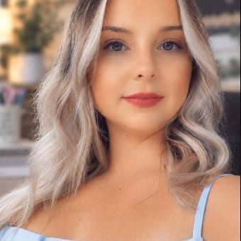 NikoleLopez's Profile Photo