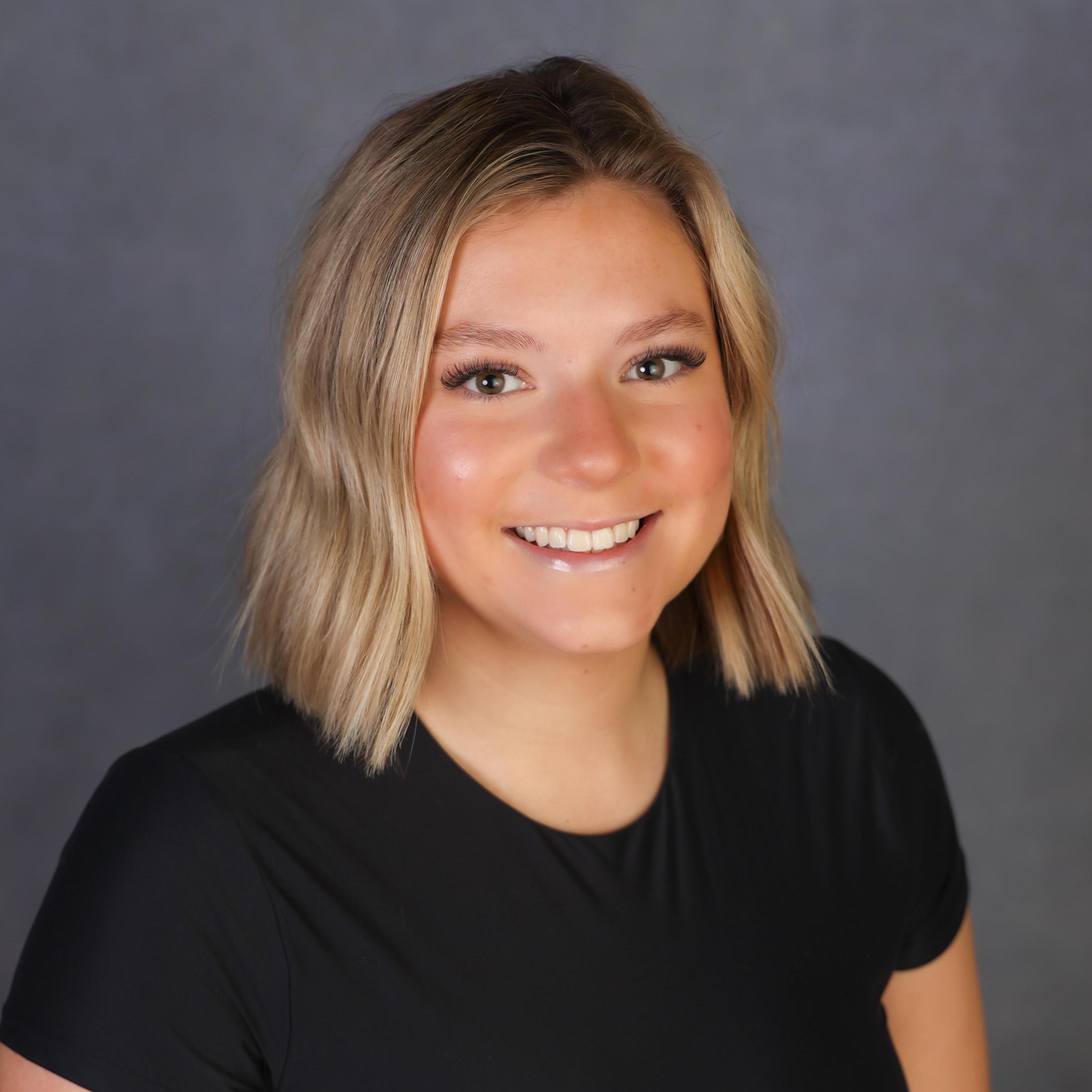 EllaOchs's Profile Photo