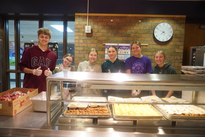 Hope Squad team members prepare to serve breakfast.