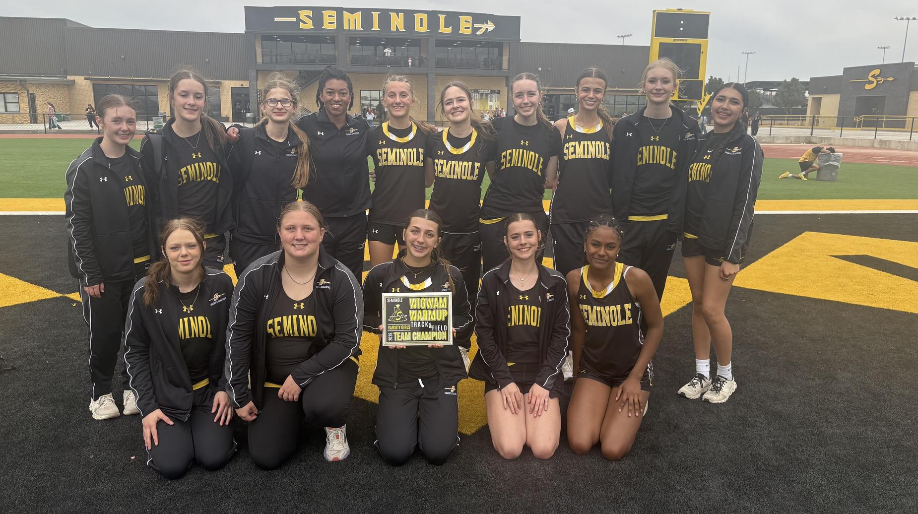 2025-2026 Maidens track team