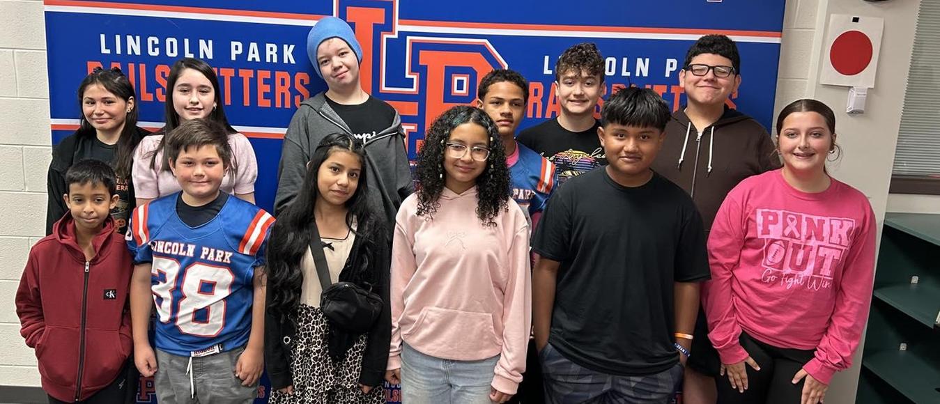 LPMS student receiving an award.