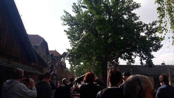 Auschwitz entrance.jpg