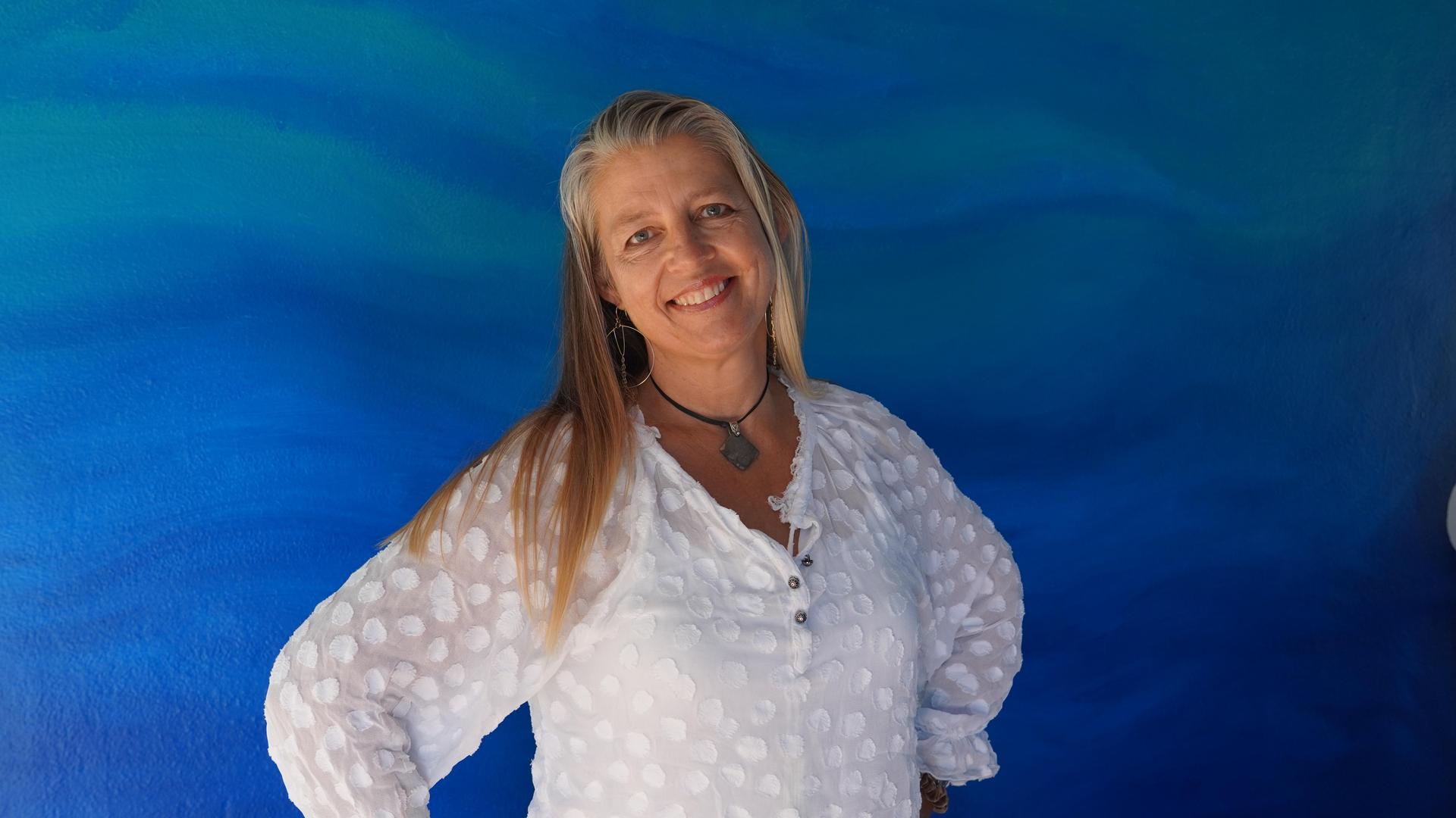 Community School Coordinator Gwynne Cropsey of Del Rey Woods Elementary School