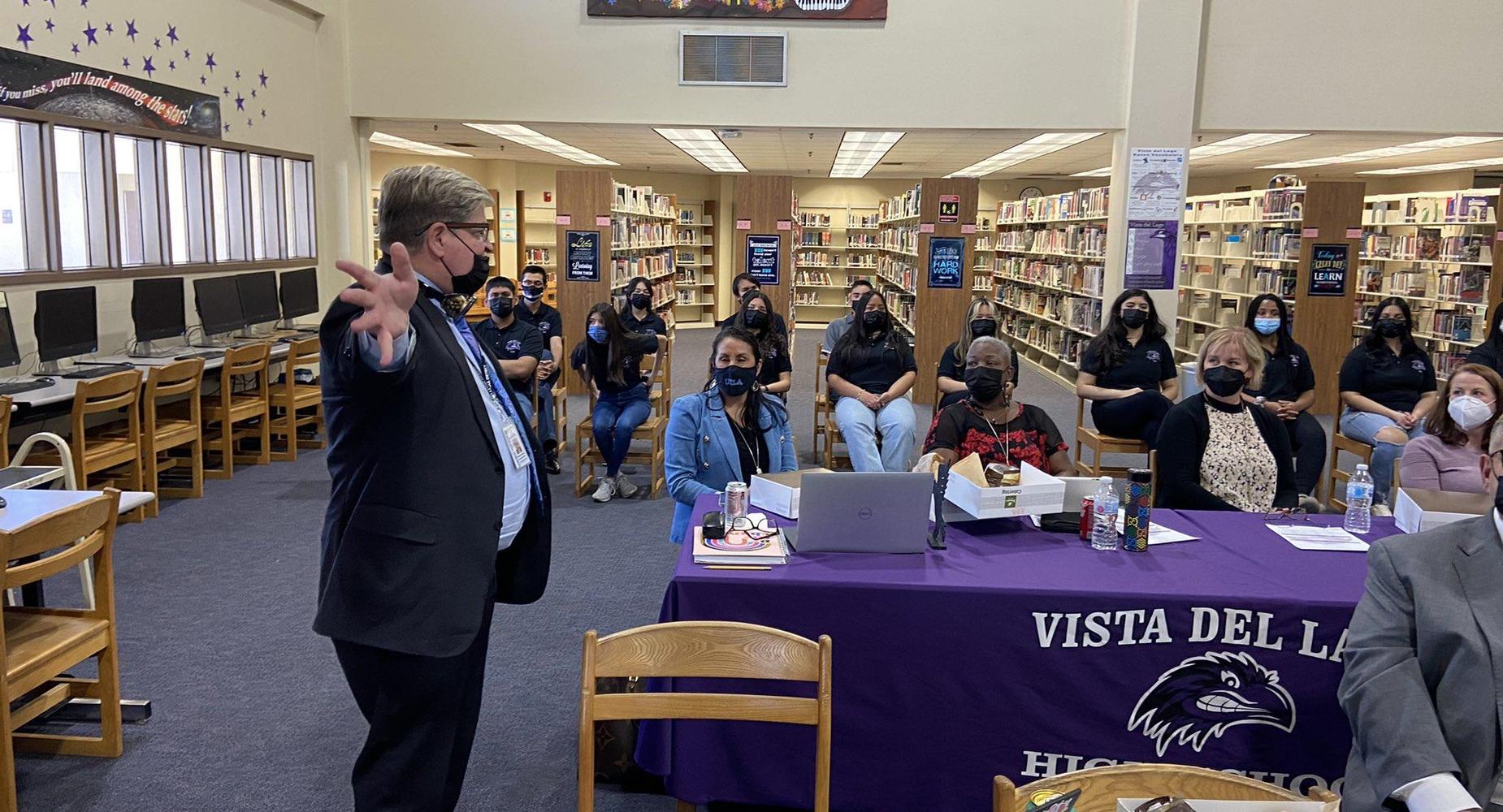 Vista del Lago High School