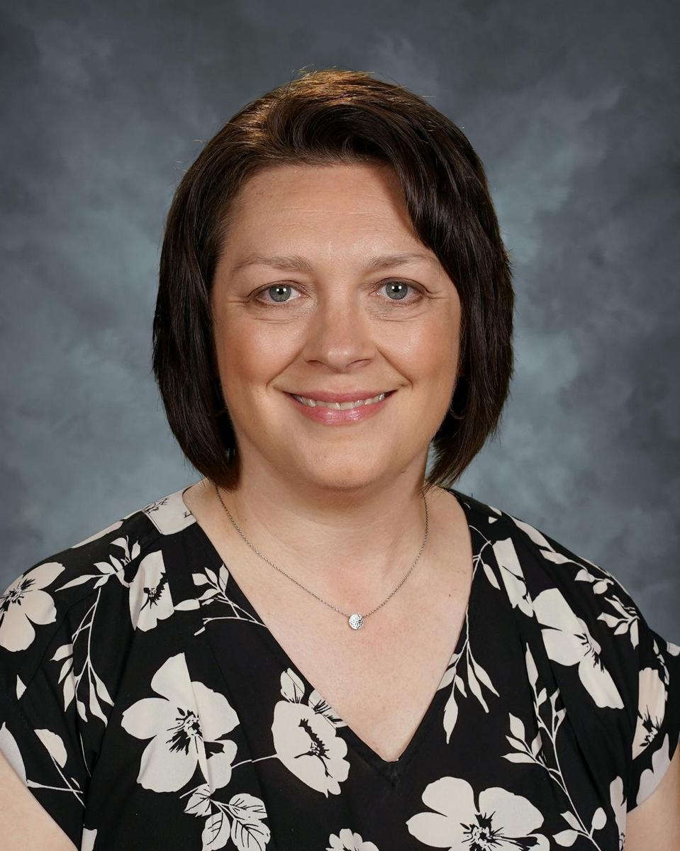 headshot of Tina Lourens