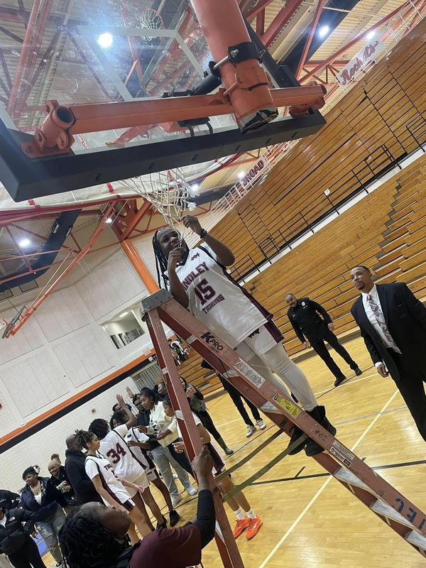 Lady Tigers Win Sectional Championship