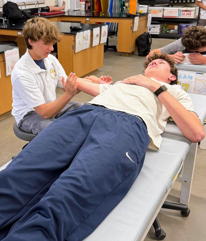 SPHS students assisted spring athletes during Athlete Recovery Week. (Photo Courtesy of Andre Zumaeta)