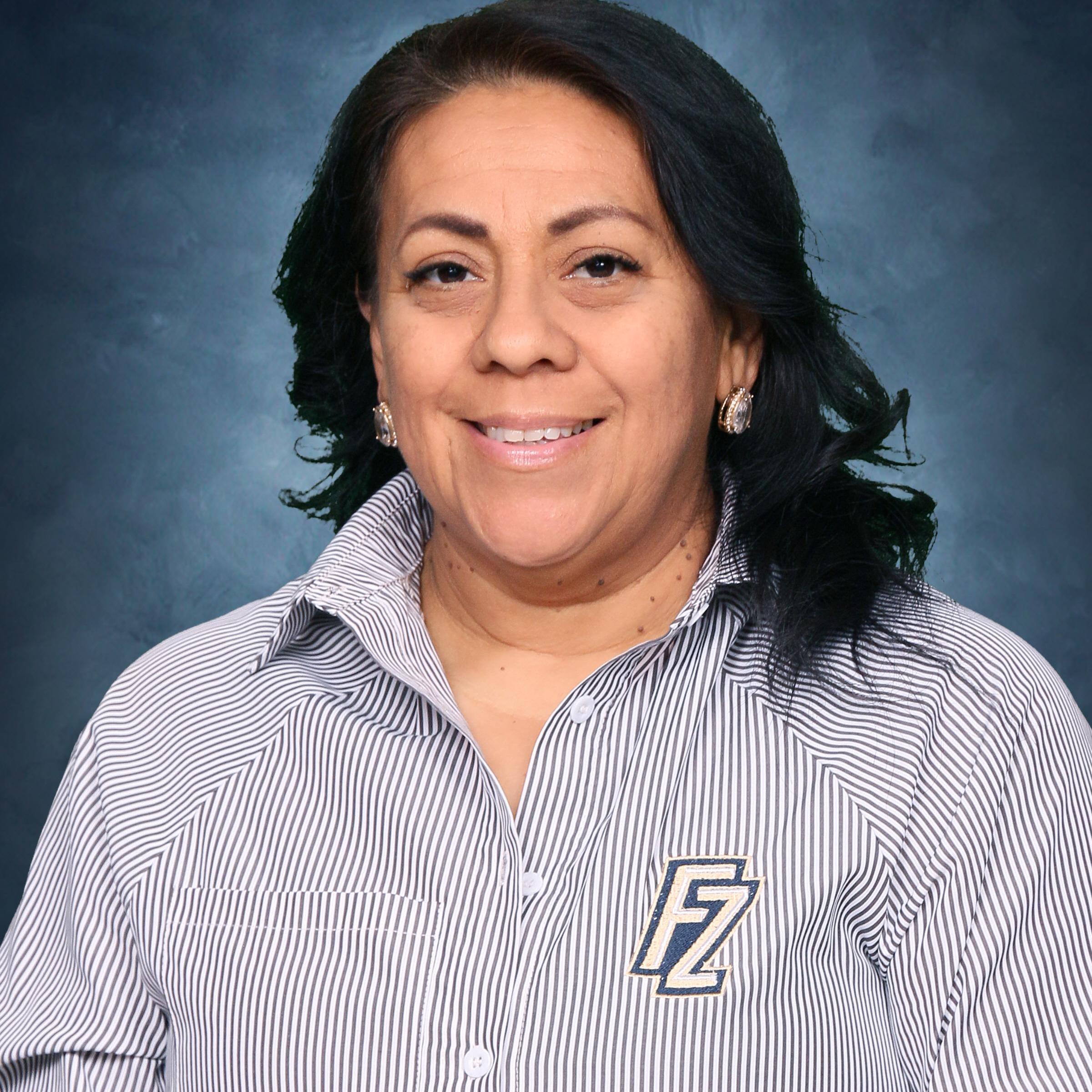 DianaSalinas's Profile Photo