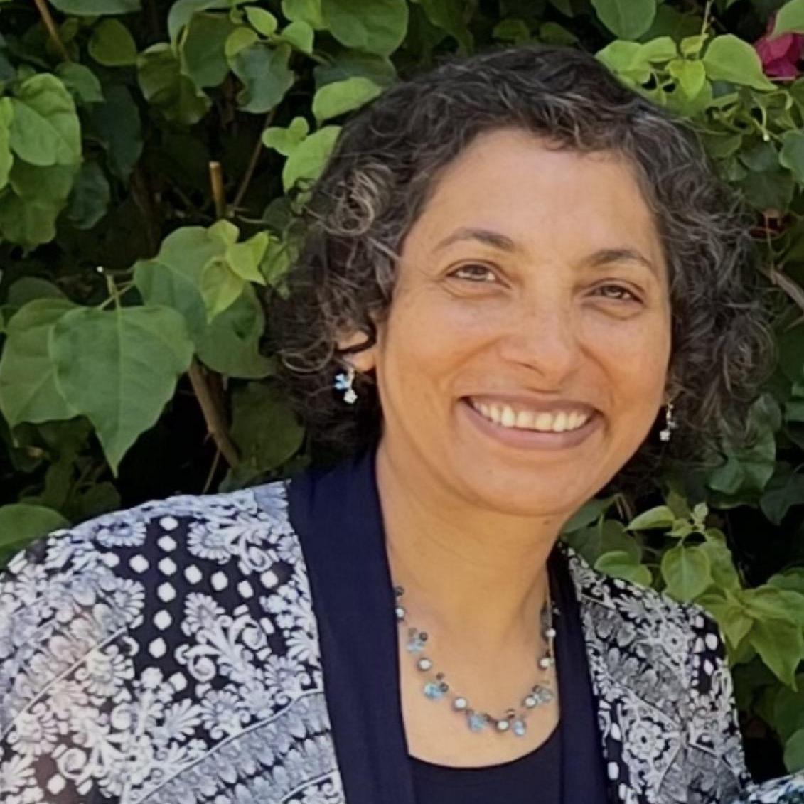 MonicaRodrigues's Profile Photo