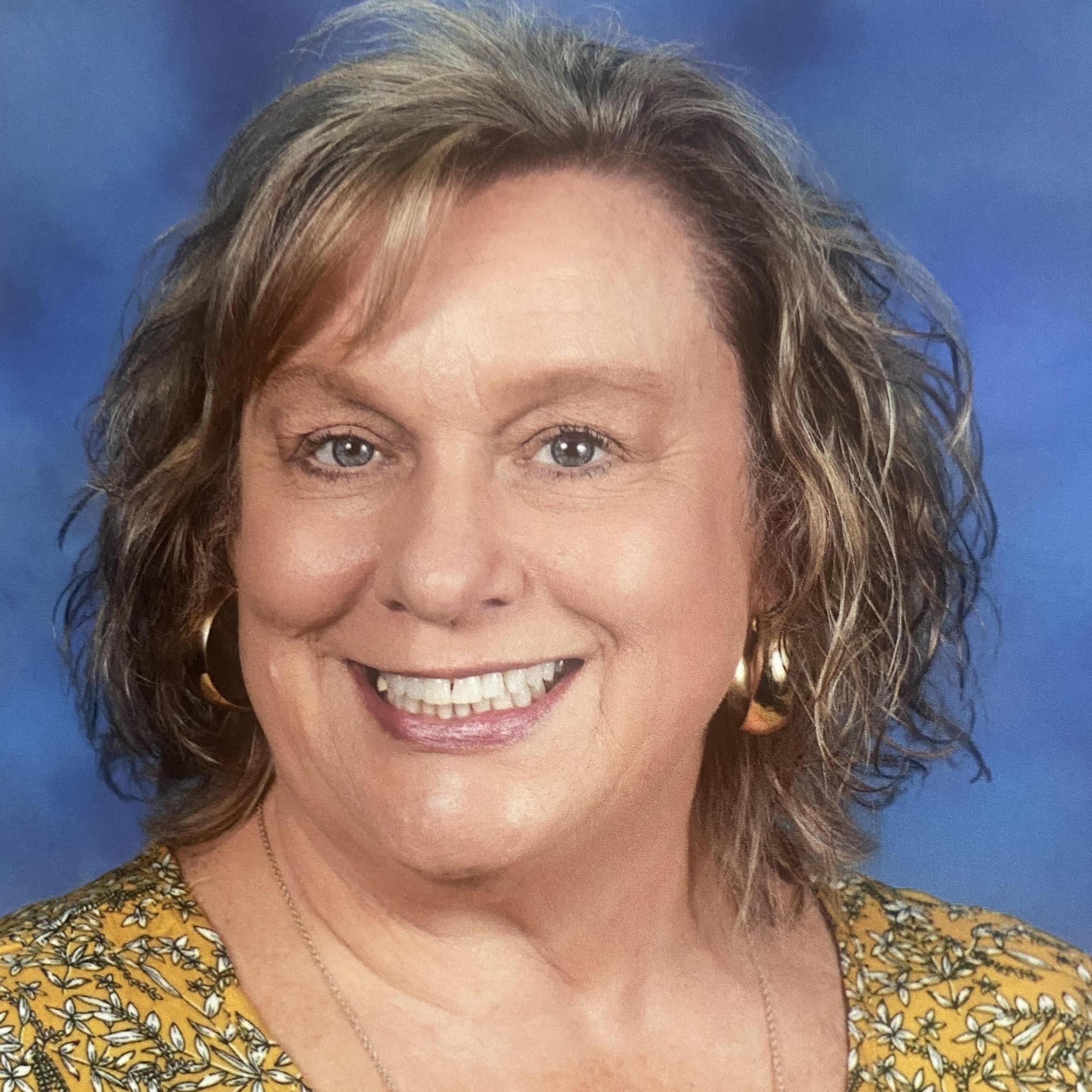 ElizabethPeeples's Profile Photo