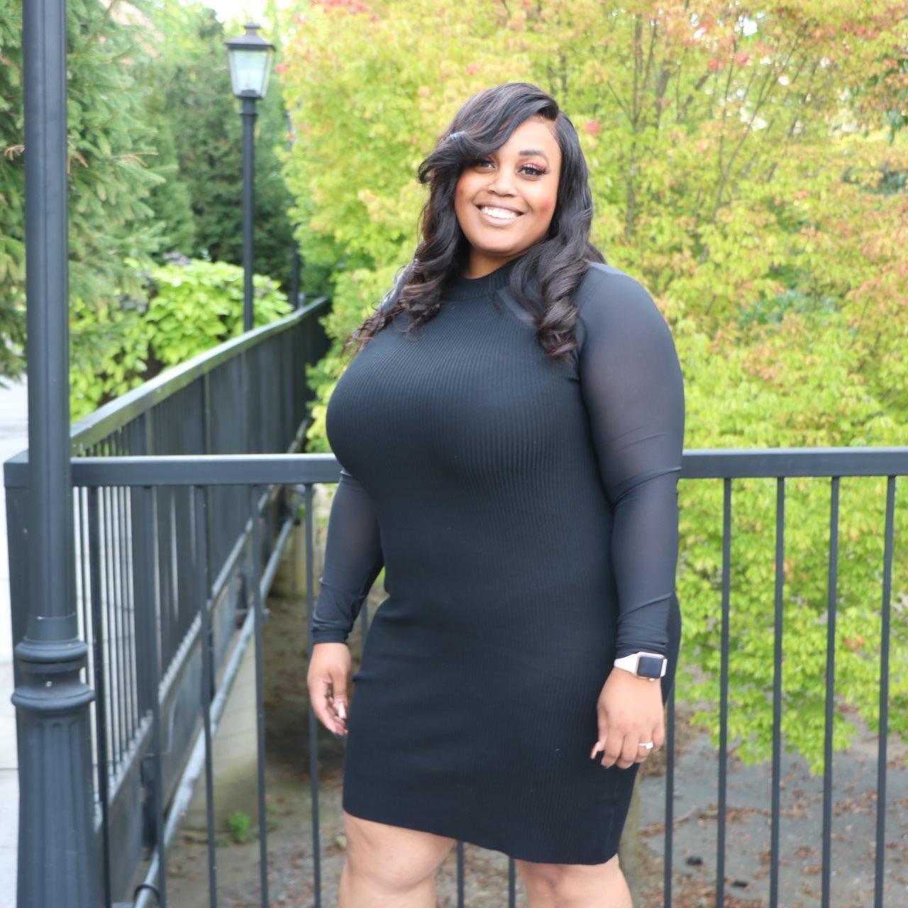 ElizabethJones's Profile Photo