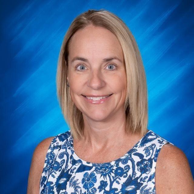 LoraLacina's Profile Photo