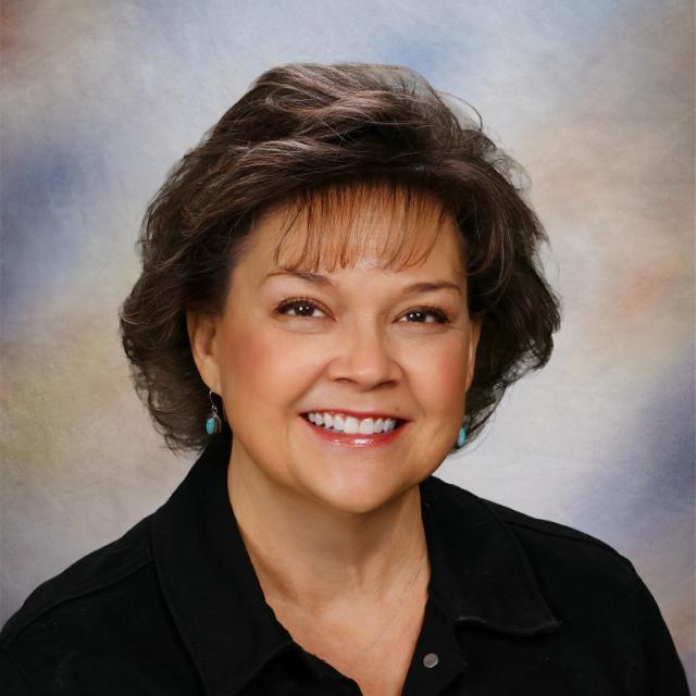 LindaSanchez's Profile Photo