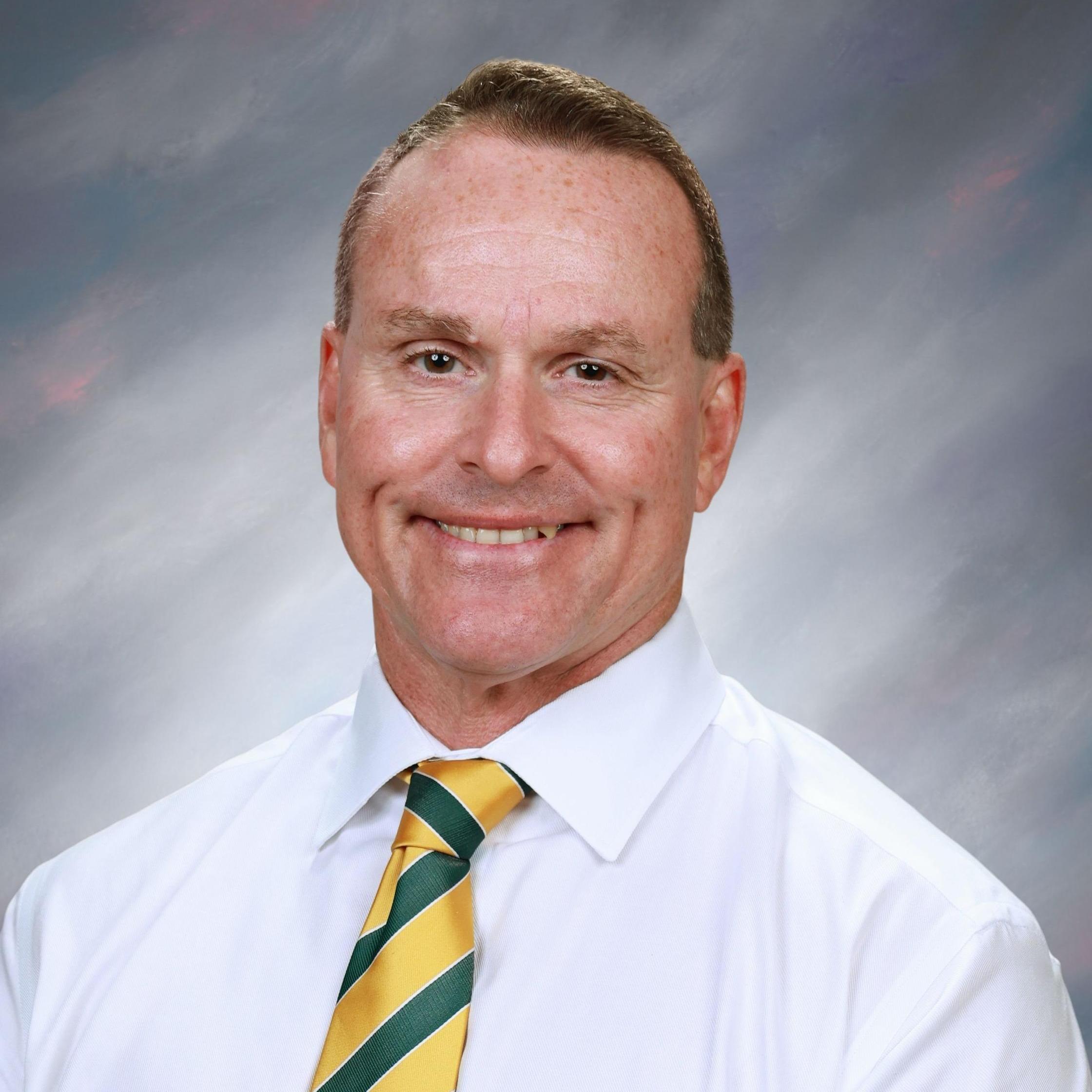 BryanPinabell's Profile Photo