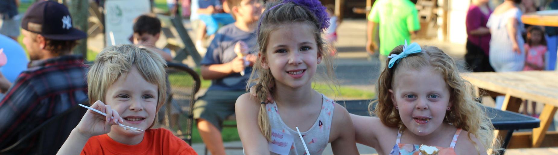Richard Mann Elementary students enjoy icecream at Long Acre Farms for the kindergarten icecream social