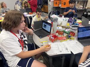 Ridgewood GT student designing his musical invention