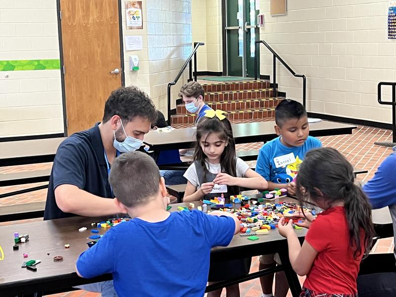 Samsung engineers plan and build with THJ students
