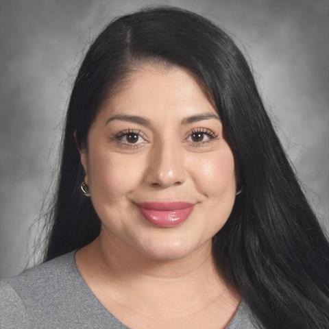 YvetteRamirez's Profile Photo