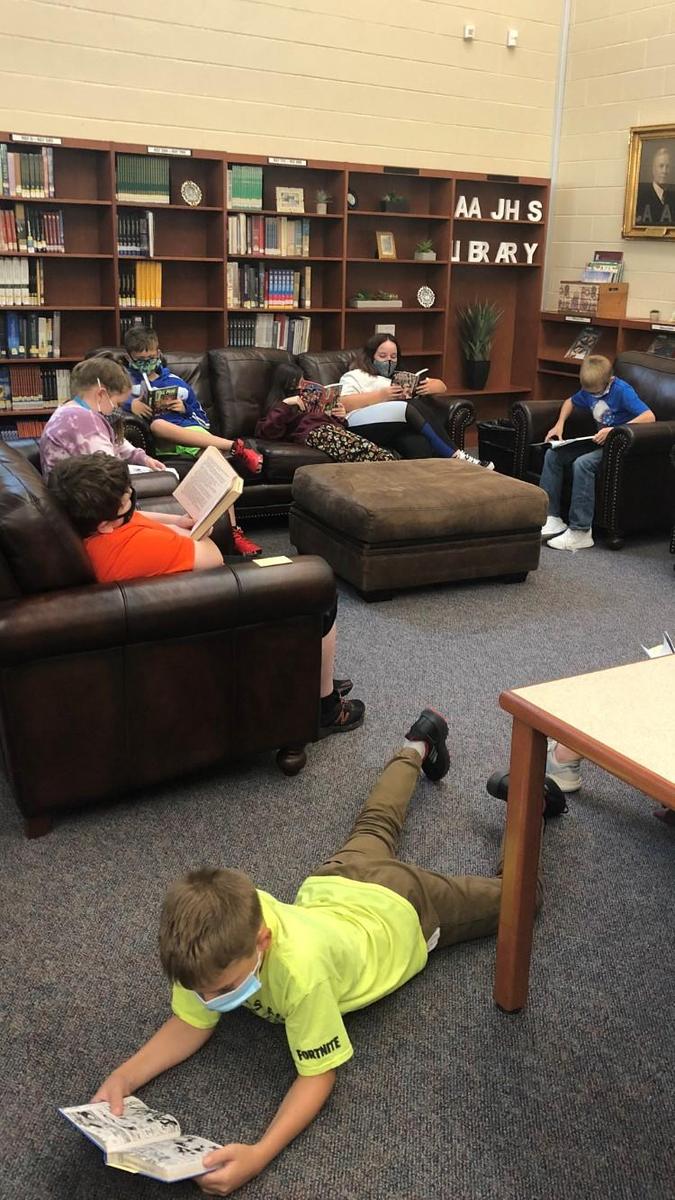 6th Grade Students at Library