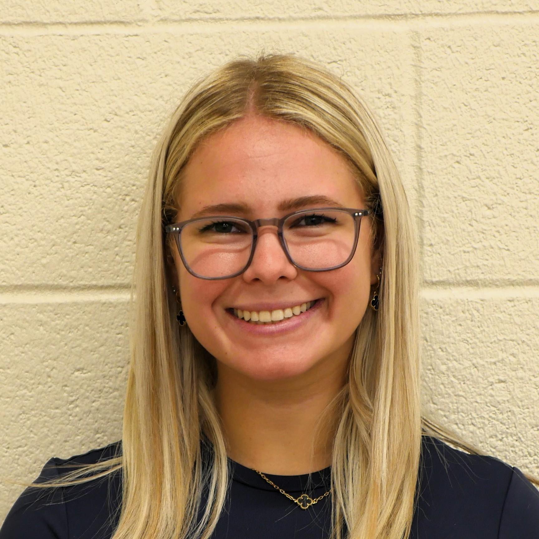 ISABELASTUTZMAN's Profile Photo