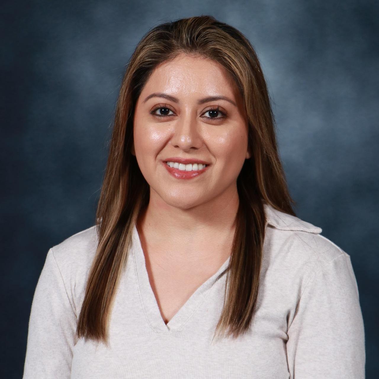 LorenaFlores's Profile Photo