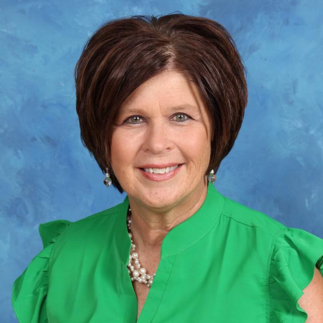 CourtneyFee's Profile Photo