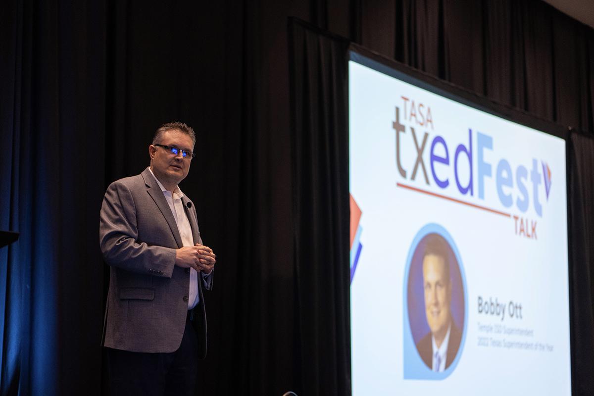 Dr. Ott speaks at texedFest