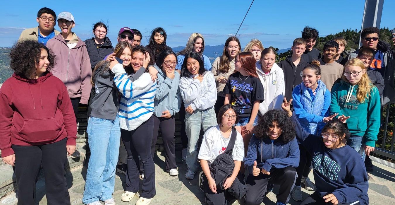 9th grade students at Grandfather mountain by the sky bridge