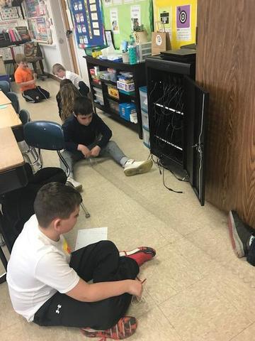 Learning about waves in Mrs Jelm's class