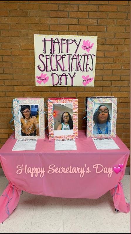 Happy Secretaries Day !! Thumbnail Image