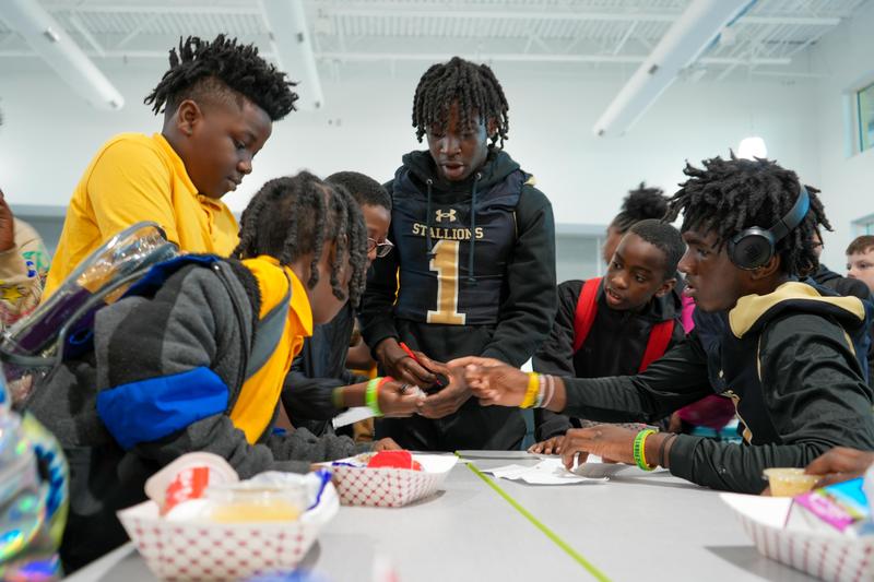 LCHS football Leadership Council visited Lee Central Elementary students!