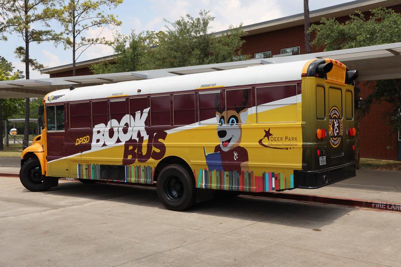 Picture of the Deer Park Book Bus