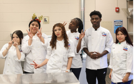 Culinary Arts Sophomore Capstone Breakfast Buffet/Desayuno bufé de culminación del segundo año de Artes Culinarias