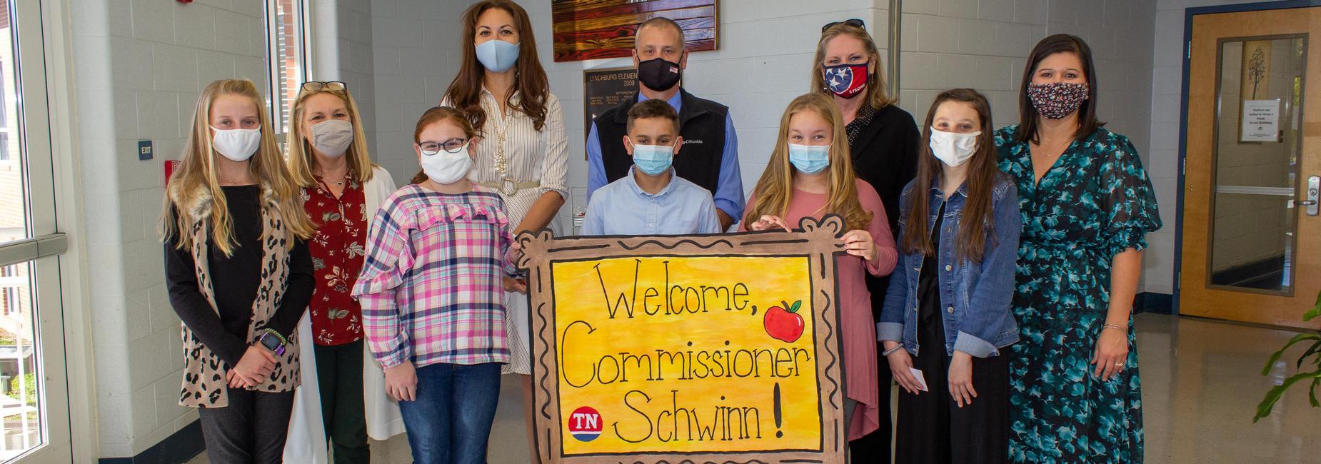 Commissioner Schwinn visits LES.