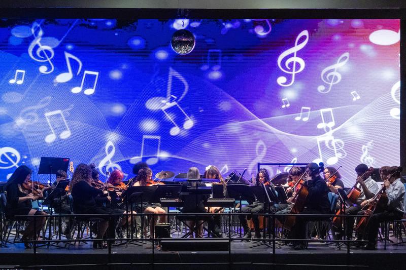 Students perform in the Woodland Hills orchestra