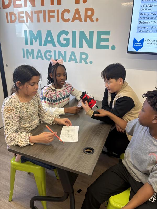 Mobile STEM Lab Visits Spring Hill Intermediate