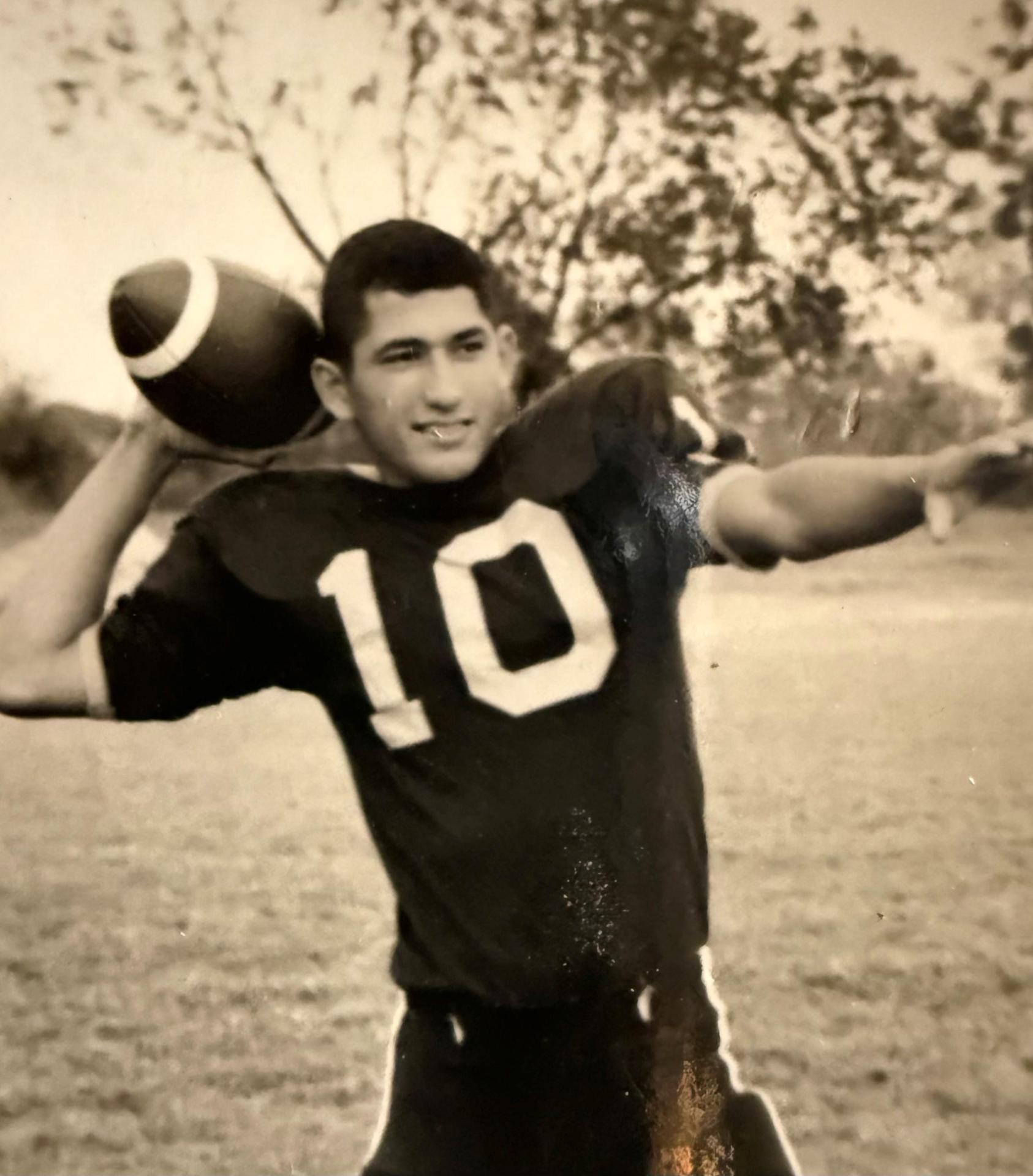 Leonel Garza - Inductee