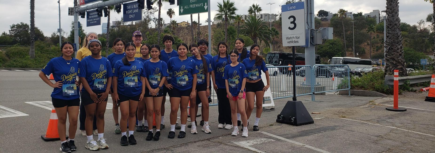 Students Run LA Marathon Group Picture