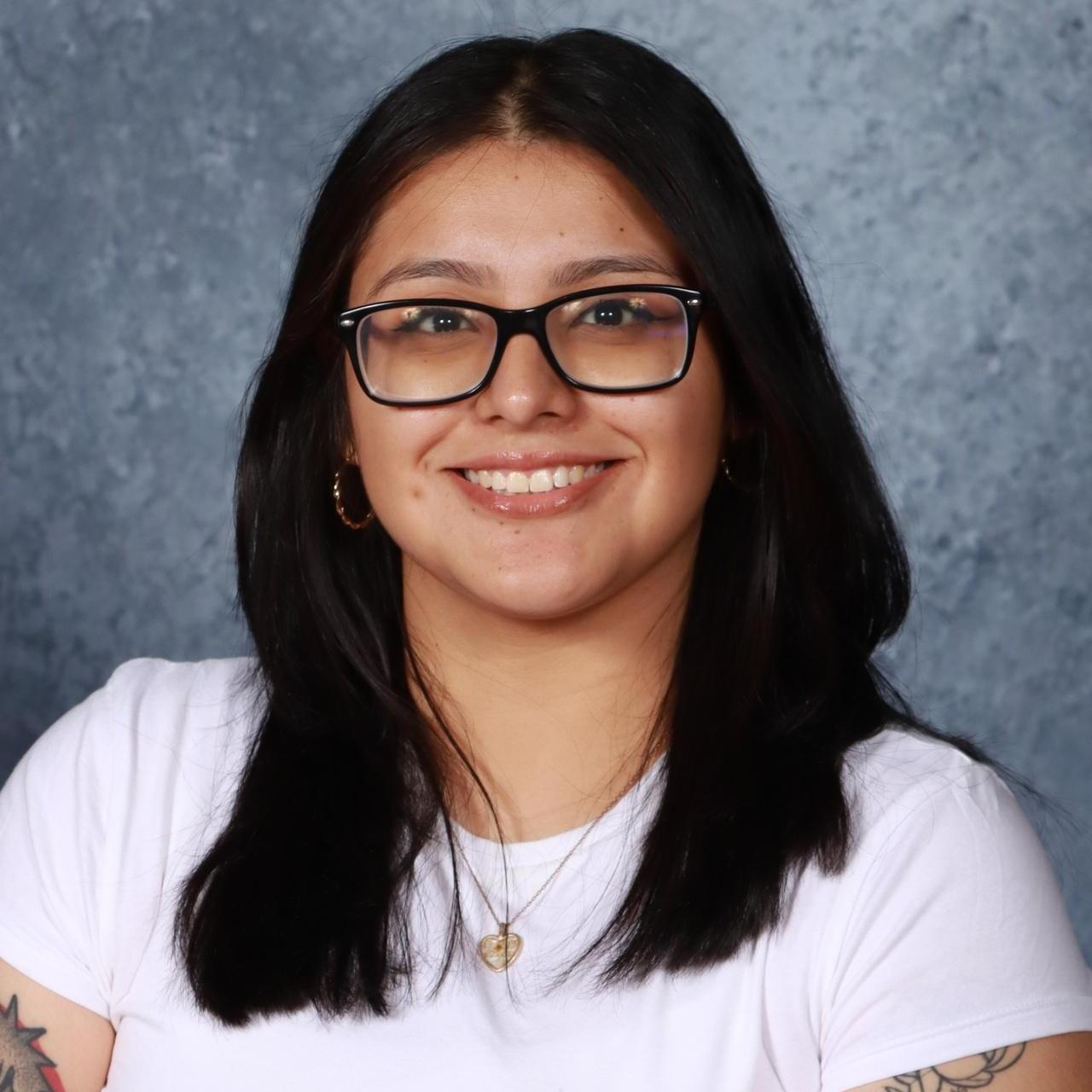AlinaCorrales's Profile Photo