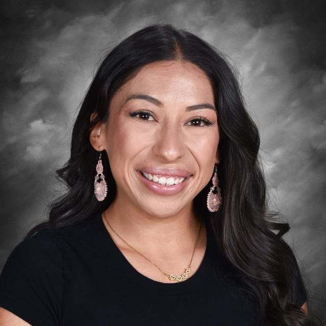 IlianaMontano's Profile Photo