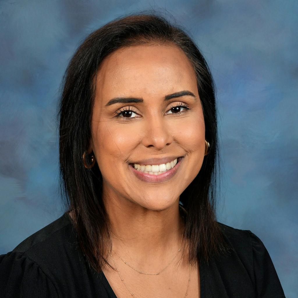 EvelisseMinoso's Profile Photo