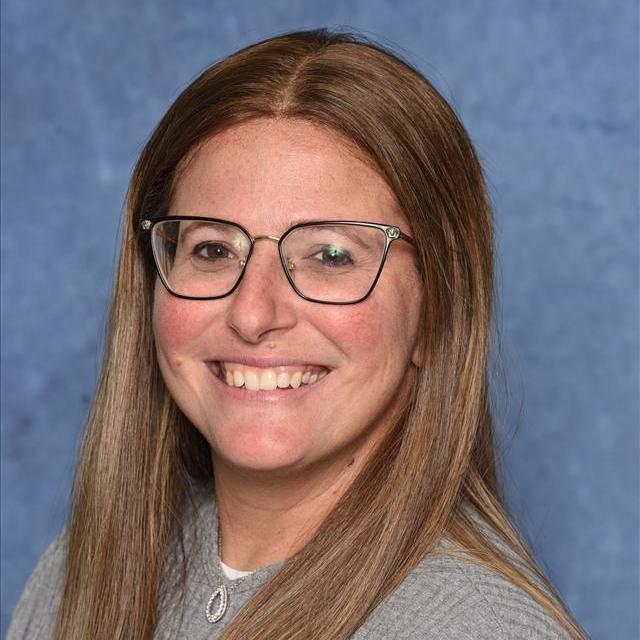 DinaDobkowski ('04)'s Profile Photo