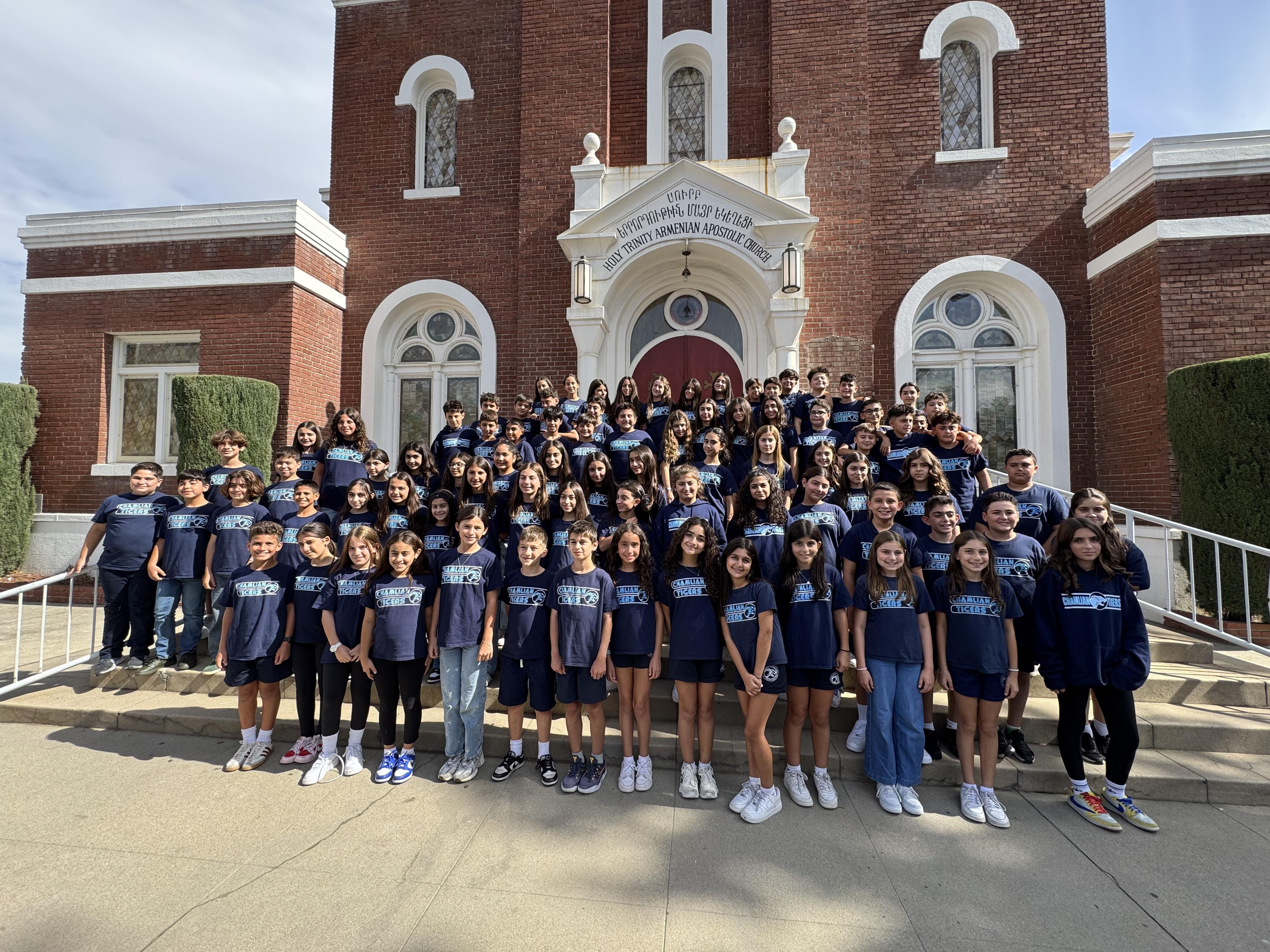 6th Graders Take Learning Beyond the Classroom in Fresno and Sacramento Featured Photo