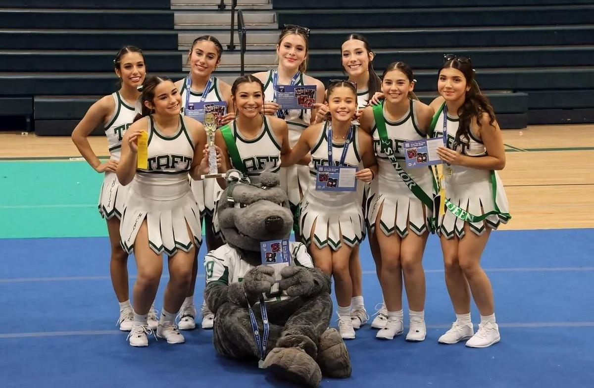 2025-2026 Cheer Pic