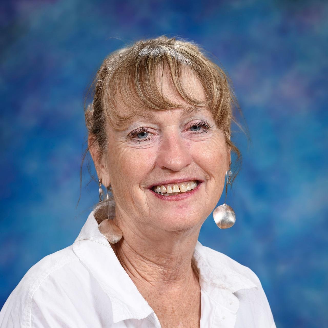 EllenGiesing's Profile Photo