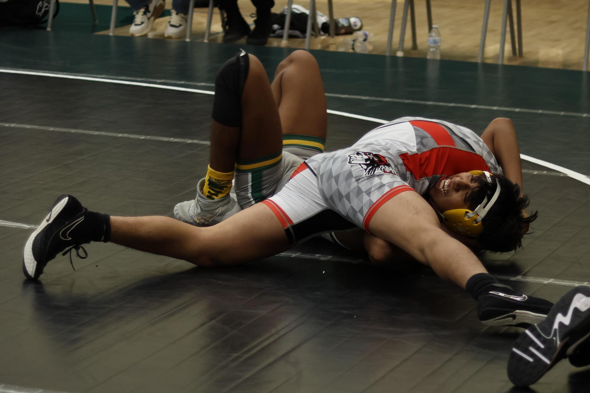 boys wrestling at liberty duals